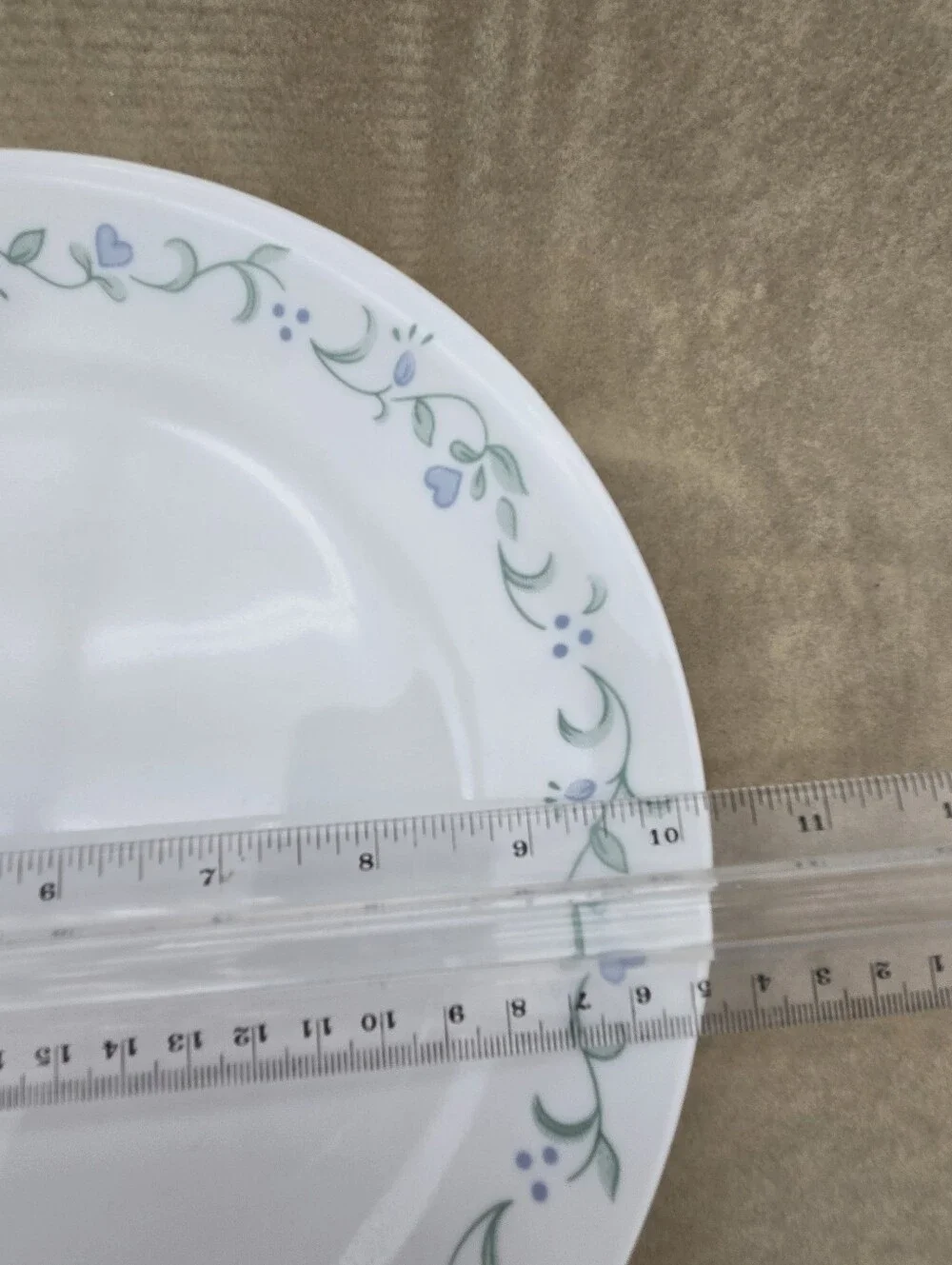 X4 Corelle Country Cottage White and Green Round Glass Dinner Plate 10.25 Inches